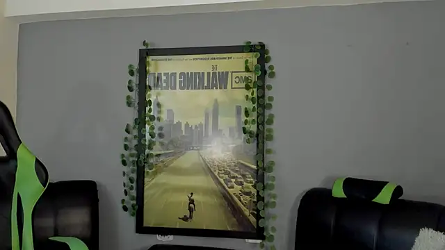 Snapshot of bravoboreal chatting on December 24, 4:51 pm bravoboreal online show from December 24, 4:51 pm