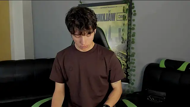 Snapshot of bravoboreal chatting on December 26, 4:36 pm bravoboreal online show from December 26, 4:36 pm