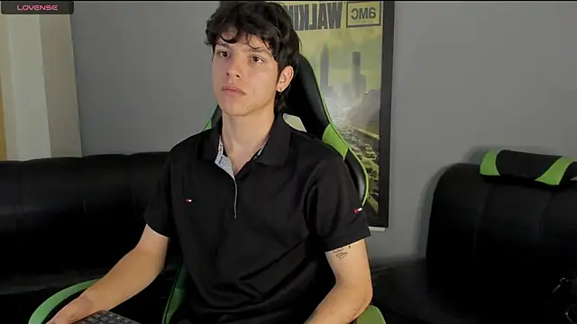 Snapshot of bravoboreal chatting on December 31, 4:35 pm bravoboreal online show from December 31, 4:35 pm