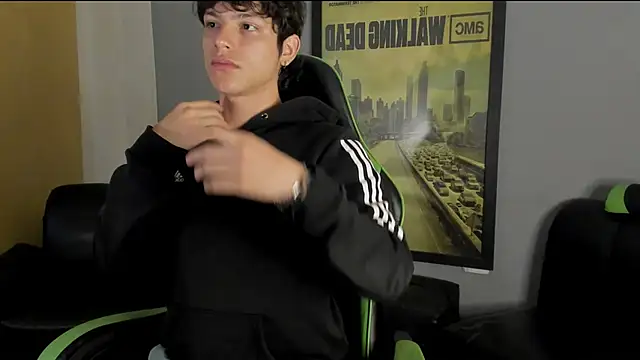 Snapshot of bravoboreal chatting on January 8, 1:52 pm bravoboreal online show from January 8, 1:52 pm