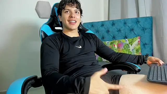 Snapshot of bravoboreal chatting on September 12, 3:12 pm bravoboreal online show from September 12, 3:12 pm