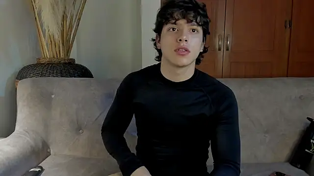 Snapshot of bravoboreal chatting on September 23, 8:23 pm bravoboreal online show from September 23, 8:23 pm