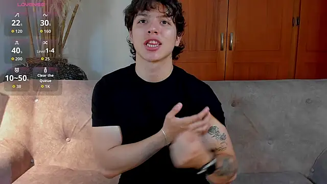 Snapshot of bravoboreal chatting on October 11, 2:48 pm bravoboreal online show from October 11, 2:48 pm