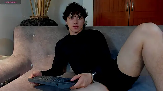 Snapshot of bravoboreal chatting on October 20, 7:36 pm bravoboreal online show from October 20, 7:36 pm