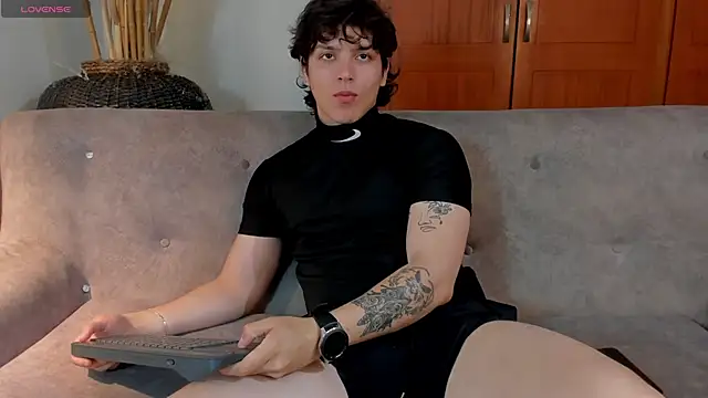 Snapshot of bravoboreal chatting on October 21, 7:58 pm bravoboreal online show from October 21, 7:58 pm