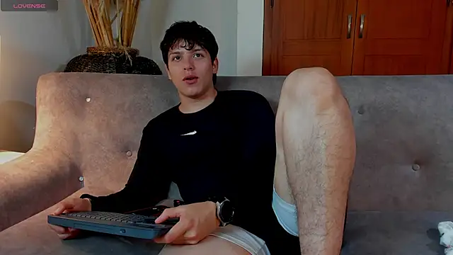 Snapshot of bravoboreal chatting on November 19, 7:25 pm bravoboreal online show from November 19, 7:25 pm