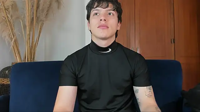 Snapshot of bravoboreal chatting on November 25, 7:47 pm bravoboreal online show from November 25, 7:47 pm