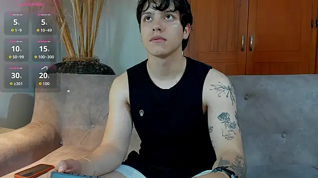 Snapshot of bravoboreal chatting on December 4, 6:05 pm bravoboreal online show from December 4, 6:05 pm