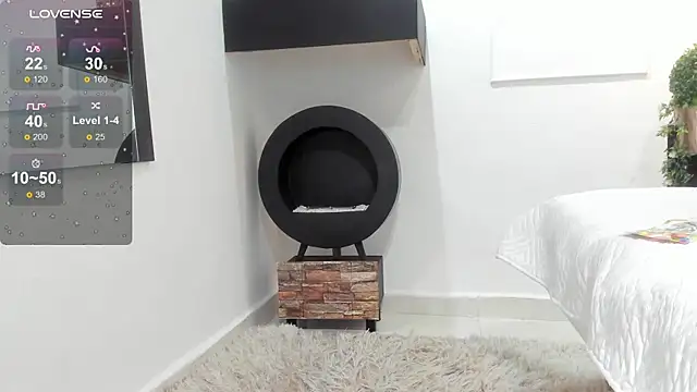 Snapshot of Miranda_doll_ chatting on February 8, 12:17 pm Miranda doll online show from February 8, 12:17 pm