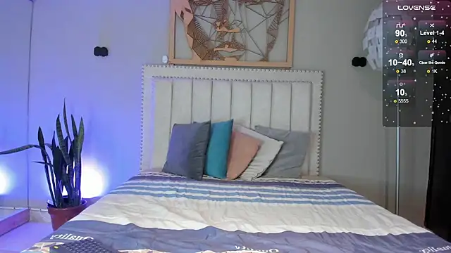 Snapshot of Miranda_doll_ chatting on March 1, 3:38 pm Miranda doll online show from March 1, 3:38 pm