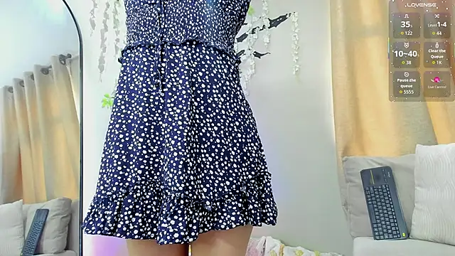 Snapshot of Miranda_doll_ chatting on September 17, 1:02 pm Miranda doll online show from September 17, 1:02 pm