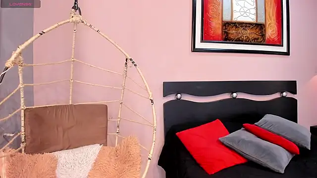 Snapshot of Miranda_doll_ chatting on November 15, 12:23 pm Miranda doll online show from November 15, 12:23 pm