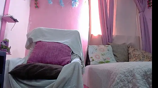 KeillyDiaz online show from January 18, 6:44 pm