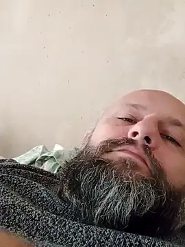 Snapshot of AlexandruCsaba chatting on March 10, 9:21 am AlexandruCsaba online show from March 10, 9:21 am