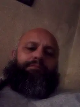 Snapshot of AlexandruCsaba chatting on November 14, 9:30 am AlexandruCsaba online show from November 14, 9:30 am