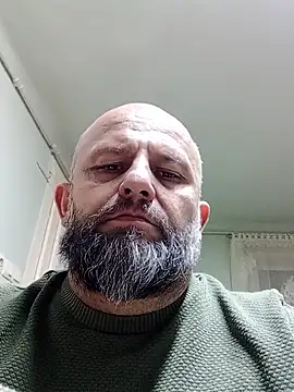 Snapshot of AlexandruCsaba chatting on January 13, 9:31 pm AlexandruCsaba online show from January 13, 9:31 pm