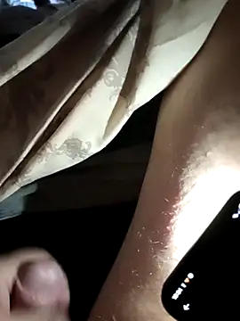 Snapshot of AlexandruCsaba chatting on March 17, 1:25 pm AlexandruCsaba online show from March 17, 1:25 pm