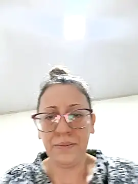 miss hanna07 online show from December 5, 9:18 am