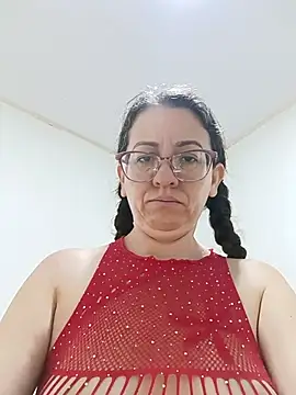 miss hanna07 online show from May 31, 10:22 am