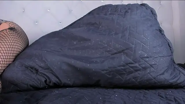 Annieefoxx online show from January 22, 12:27 am