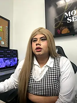 Snapshot of Tom_Silver__ chatting on October 12, 3:44 pm Tom Silver online show from October 12, 3:44 pm