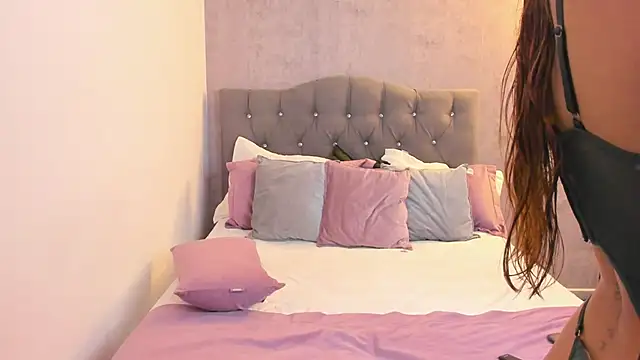 gia watsonn online show from November 20, 5:01 pm