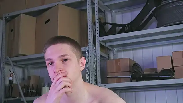 dustyn fox online show from April 3, 3:37 am