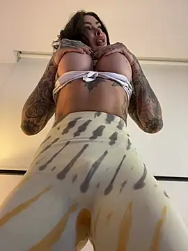 Iam Annii online show from January 7, 11:45 pm