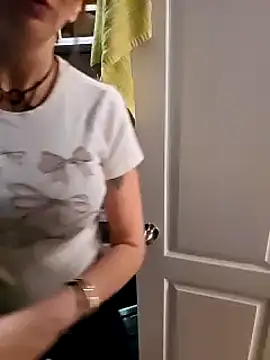 MissyRoulette online show from March 12, 9:02 am