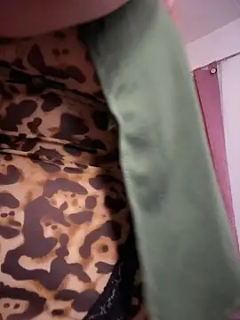  Shara Handal  online show from November 16, 6:52 am