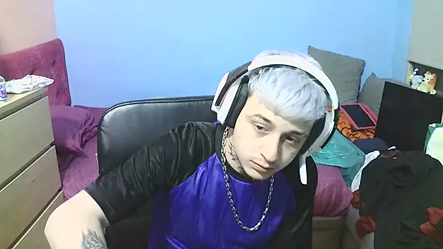 Snapshot of Nenejoven16- chatting on February 8, 2:36 am Nenejoven16- online show from February 8, 2:36 am