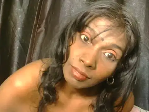 Fuckable Nasty MILF online show from October 13, 7:14 pm