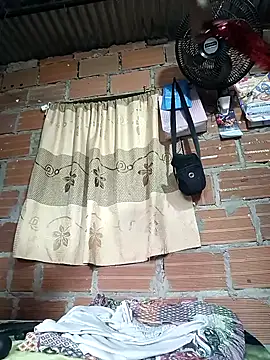 sexy-latin10 online show from February 14, 12:13 pm