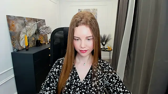 MileyWings online show from May 2, 11:37 am