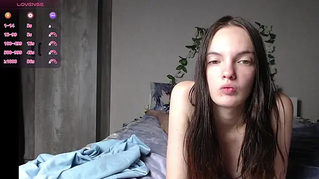 Snapshot of Lia__meow chatting on August 2, 12:09 am Lia meow online show from August 2, 12:09 am