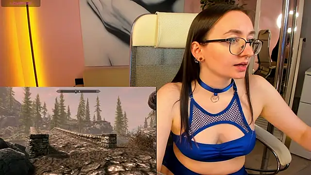 Snapshot of ShiroHeby chatting on February 9, 6:26 pm ShiroHeby online show from February 9, 6:26 pm