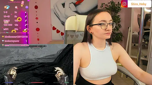 Snapshot of ShiroHeby chatting on March 4, 6:18 pm ShiroHeby online show from March 4, 6:18 pm