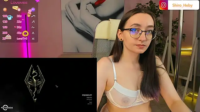 Snapshot of ShiroHeby chatting on March 18, 11:41 am ShiroHeby online show from March 18, 11:41 am