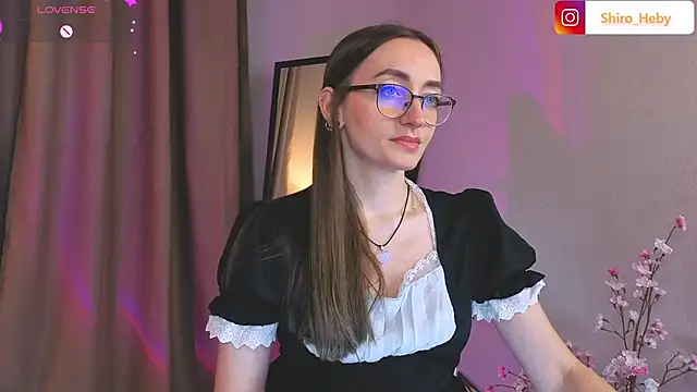 Snapshot of ShiroHeby chatting on September 8, 9:58 pm ShiroHeby online show from September 8, 9:58 pm