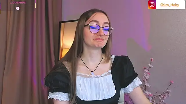 Snapshot of ShiroHeby chatting on September 15, 10:21 pm ShiroHeby online show from September 15, 10:21 pm