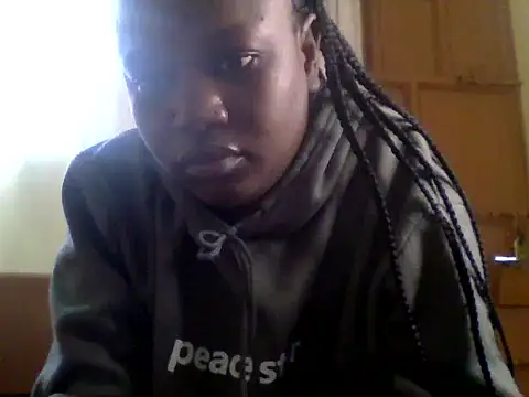 Snapshot of Sexiebony12 chatting on March 24, 5:23 am Sexiebony12 online show from March 24, 5:23 am