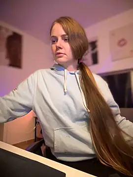 Piinkpandora online show from March 9, 9:19 pm