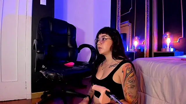 JeyLee online show from March 19, 6:34 pm