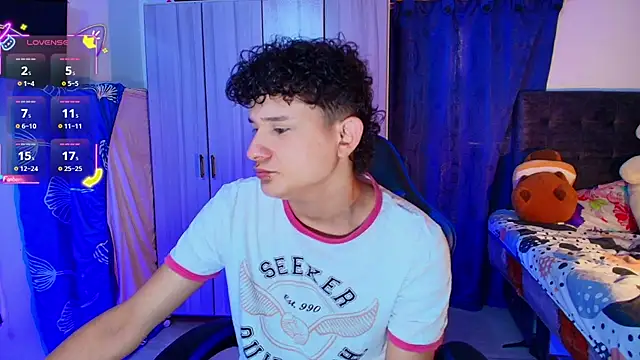 Nathan Bluee online show from February 6, 3:59 pm