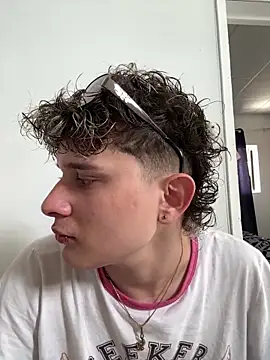 Nathan Bluee online show from April 9, 4:12 pm