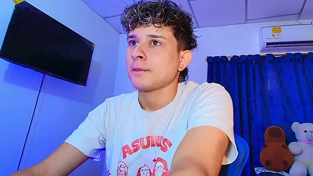 Nathan Bluee online show from April 17, 4:10 pm