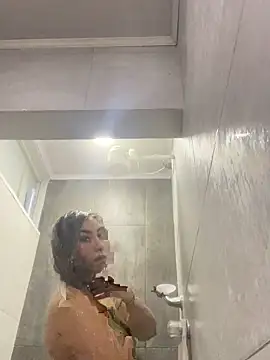 Snapshot of Khalyk_G chatting on March 23, 12:58 am Khalyk G online show from March 23, 12:58 am