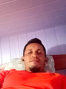 Snapshot of dotado20robson chatting on July 20, 2:37 am dotado20robson online show from July 20, 2:37 am