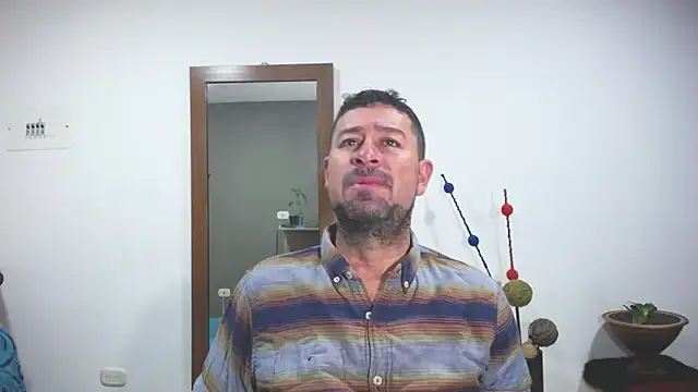 ambar jacksonn online show from October 3, 11:13 pm