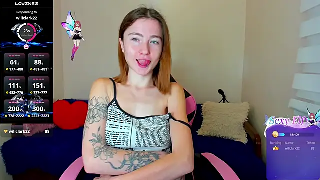 Snapshot of Luxuryalma chatting on December 14, 6:24 am Luxuryalma online show from December 14, 6:24 am